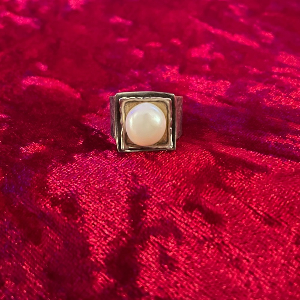 Silpada Sterling Silver Pearl Ring size 6